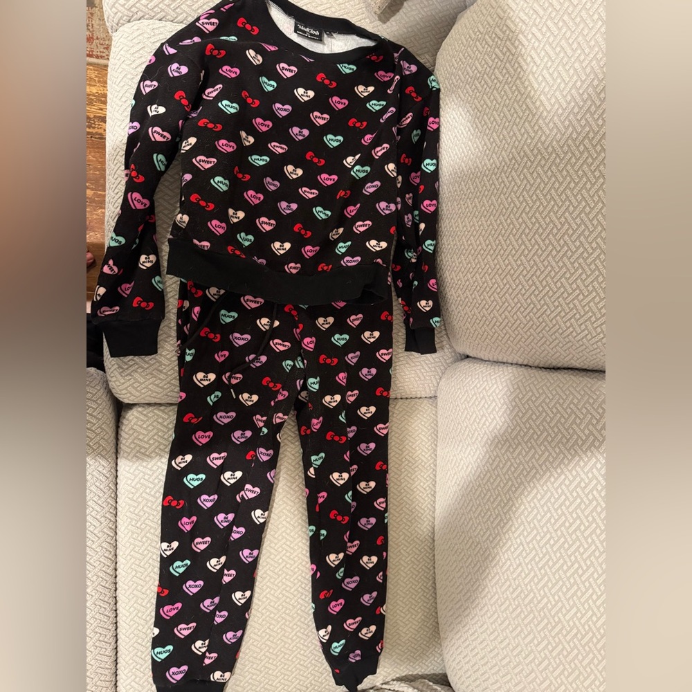 ModCloth Hello Kitty Heart Print Sweat Suit Set